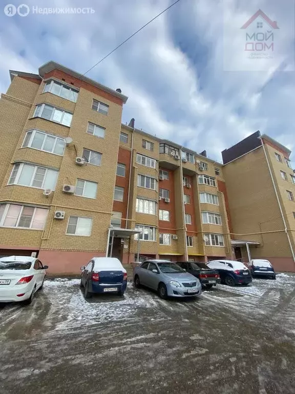 1-комнатная квартира: Элиста, улица Юрия Клыкова, 90Б (44 м) - Фото 1