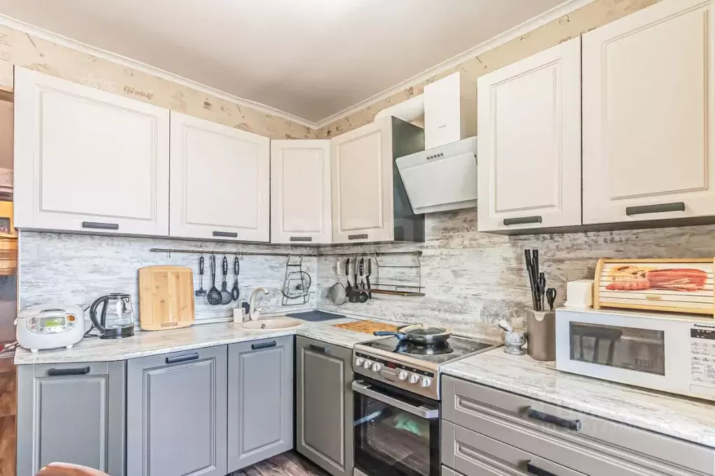 2-к кв. Сахалинская область, Холмск Первомайская ул., 10 (50.3 м) - Фото 1