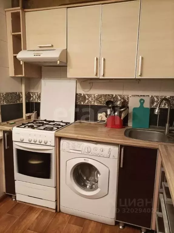2-к кв. Воронежская область, Воронеж просп. Труда, 37 (45.0 м) - Фото 0