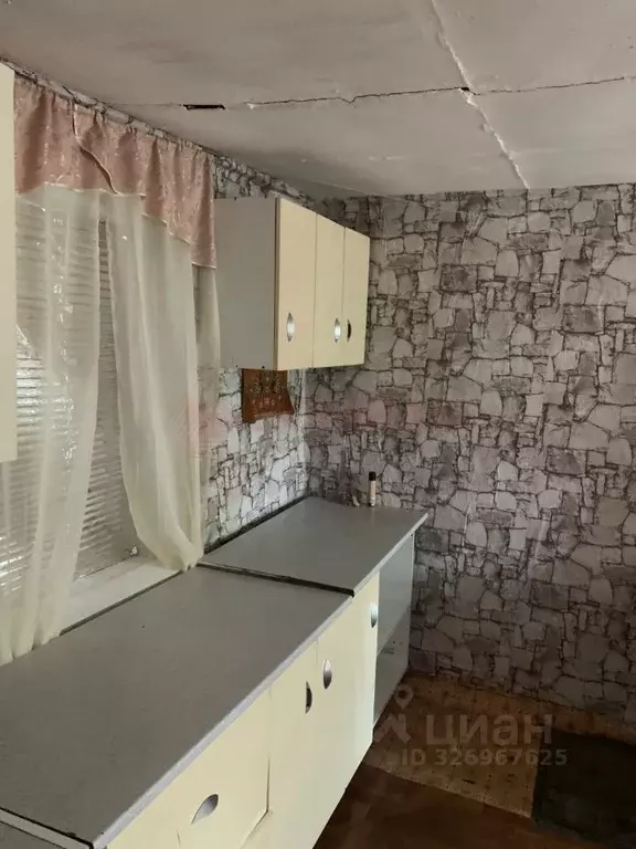 Дом в Ростовская область, Новочеркасск пл. Панфилова, 10 (65 м) - Фото 1