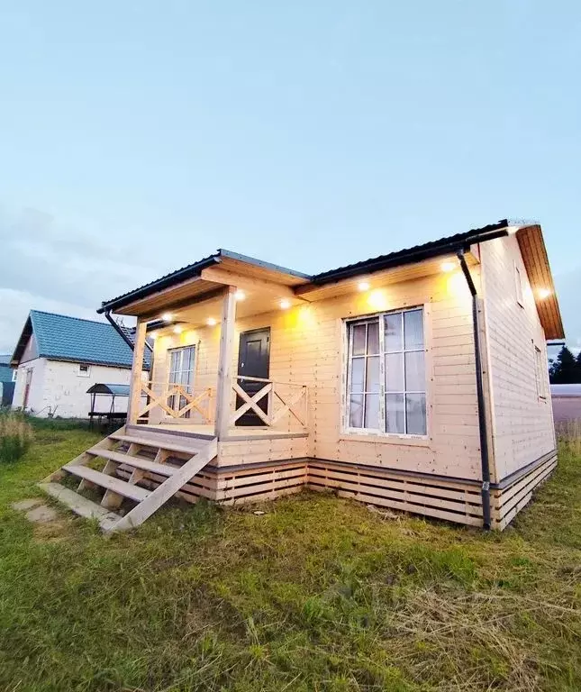 Дом в Ленинградская область, Ломоносовский район, Виллозское городское ... - Фото 1