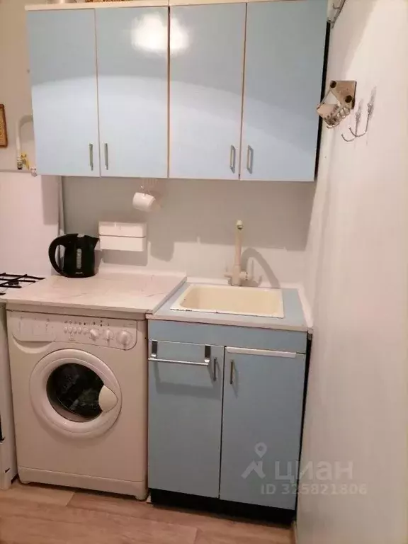 2-к кв. Свердловская область, Екатеринбург ул. Машинистов, 12 (41.0 м) - Фото 1