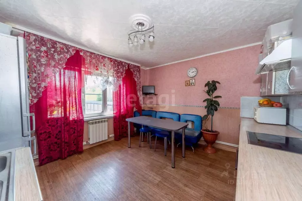 Дом в Алтайский край, Бийский район, с. Малоенисейское Набережная ул., ... - Фото 1