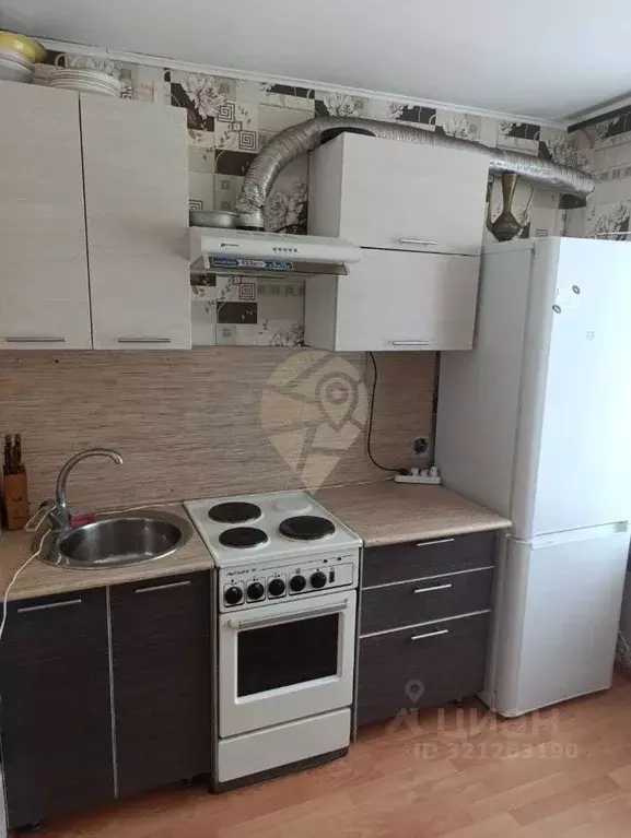 1-к кв. Белгородская область, Старый Оскол Интернациональный мкр, 14 ... - Фото 0