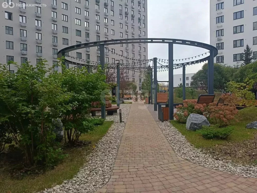 2-комнатная квартира: Тюмень, улица Республики, 204к10 (66 м) - Фото 2