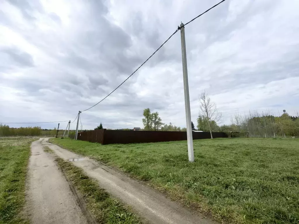 Участок в Московская область, Сергиево-Посадский городской округ, д. ... - Фото 1