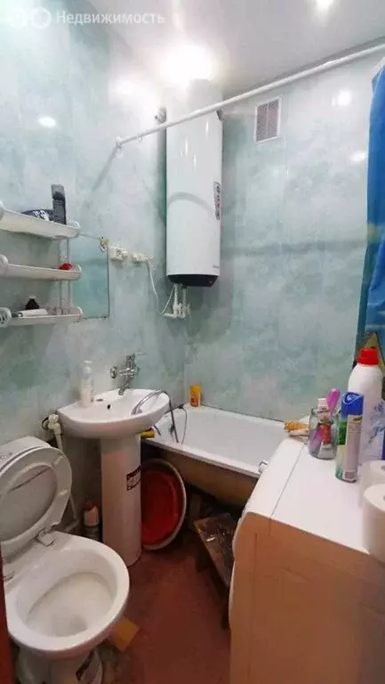 3-комнатная квартира: посёлок городского типа Шолоховский, улица ... - Фото 0