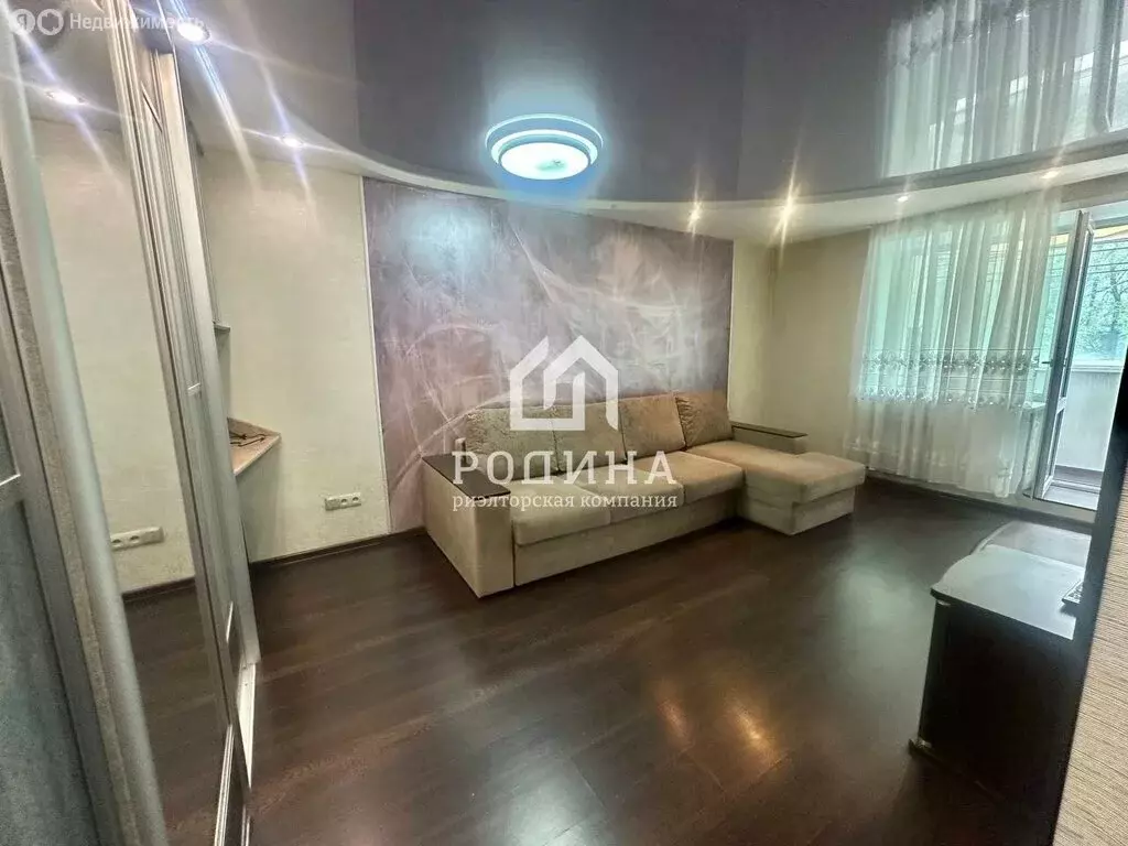 1-комнатная квартира: Хабаровск, Известковая улица, 10 (32 м) - Фото 1