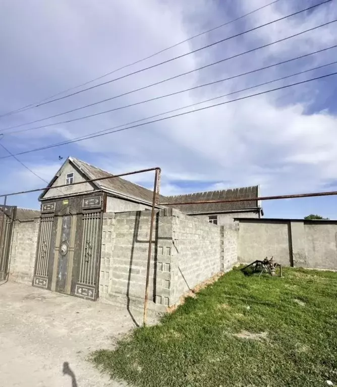 Дом в Дагестан, Кизлярский район, с. Аверьяновка ул. Аверьяновская ... - Фото 2