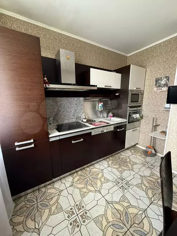 1-к. квартира, 52 м, 9/12 эт. - Фото 1