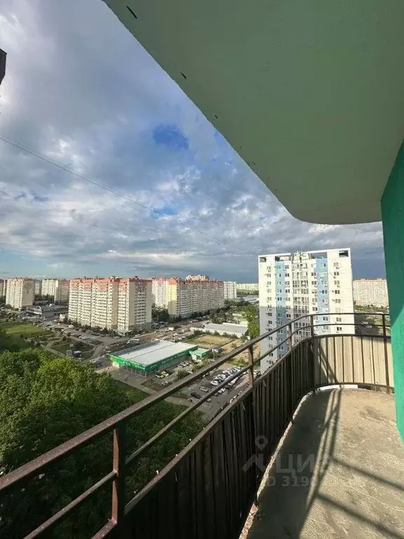 Квартира, 3 комнаты, 71.4 м - Фото 0