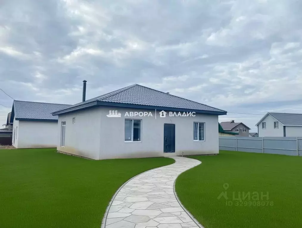 Дом в Челябинская область, Магнитогорск ул. Купеческая, 7 (100 м) - Фото 1