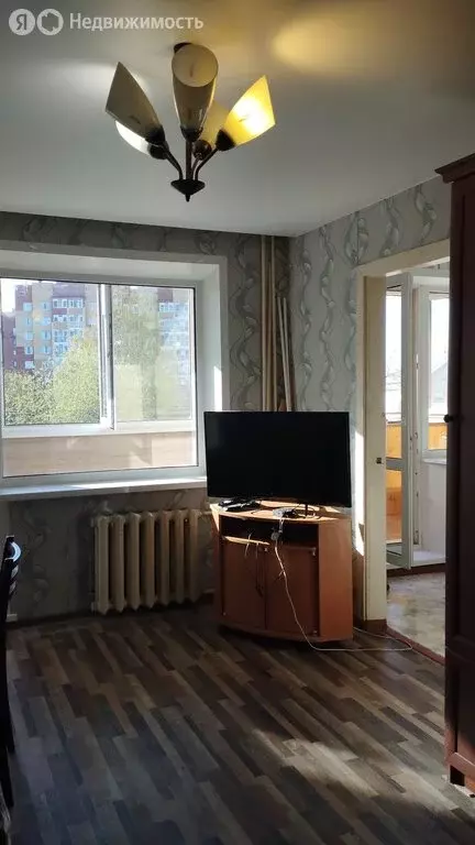 3-комнатная квартира: Пермь, улица КИМ, 7 (52.9 м) - Фото 1