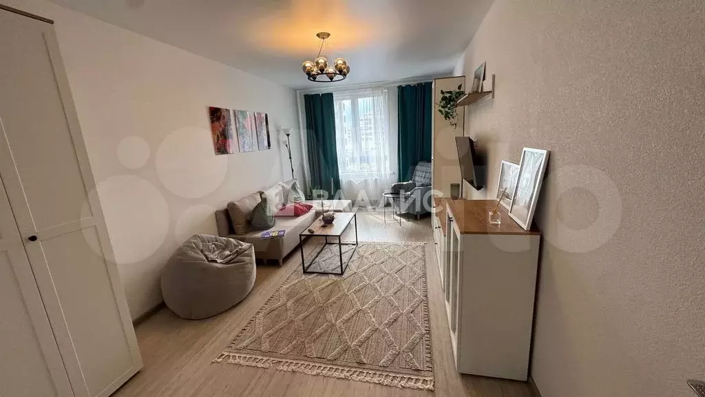 2-к. квартира, 57 м, 3/3 эт. - Фото 1