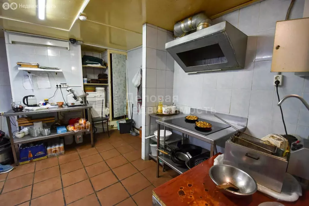 Помещение свободного назначения (100 м) - Фото 0