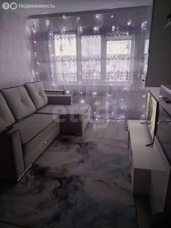 2-комнатная квартира: Омск, Сибирский проспект, 2/1 (46.9 м) - Фото 2