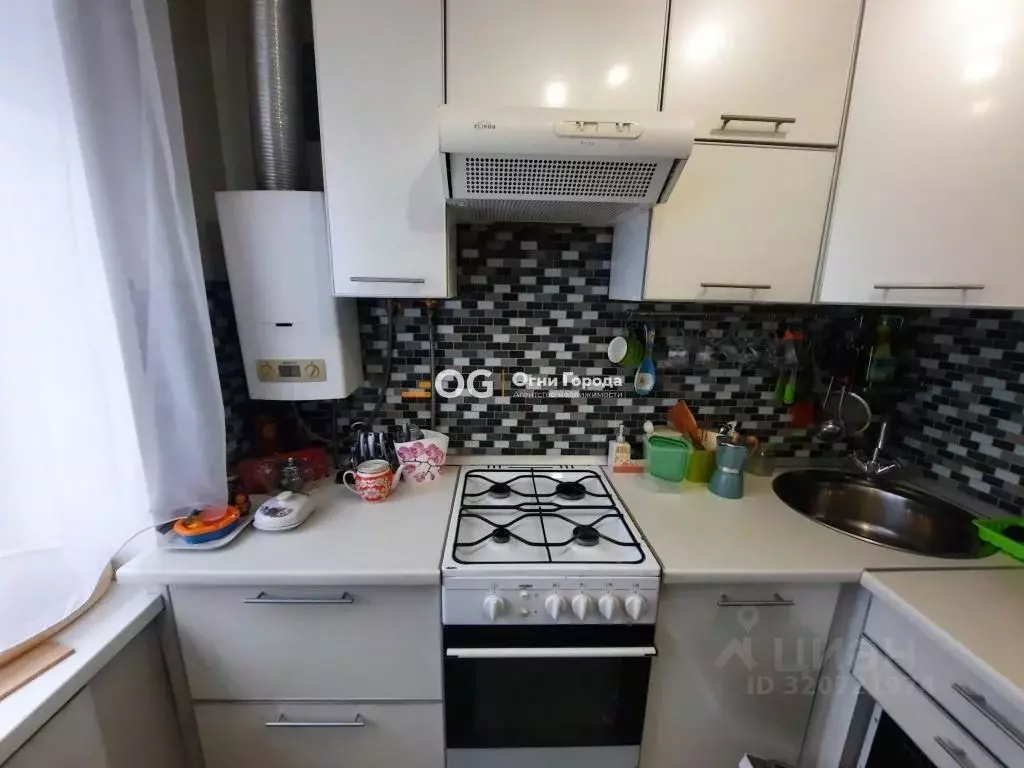 3-к кв. Брянская область, Брянск просп. Ленина, 41 (56.0 м) - Фото 1