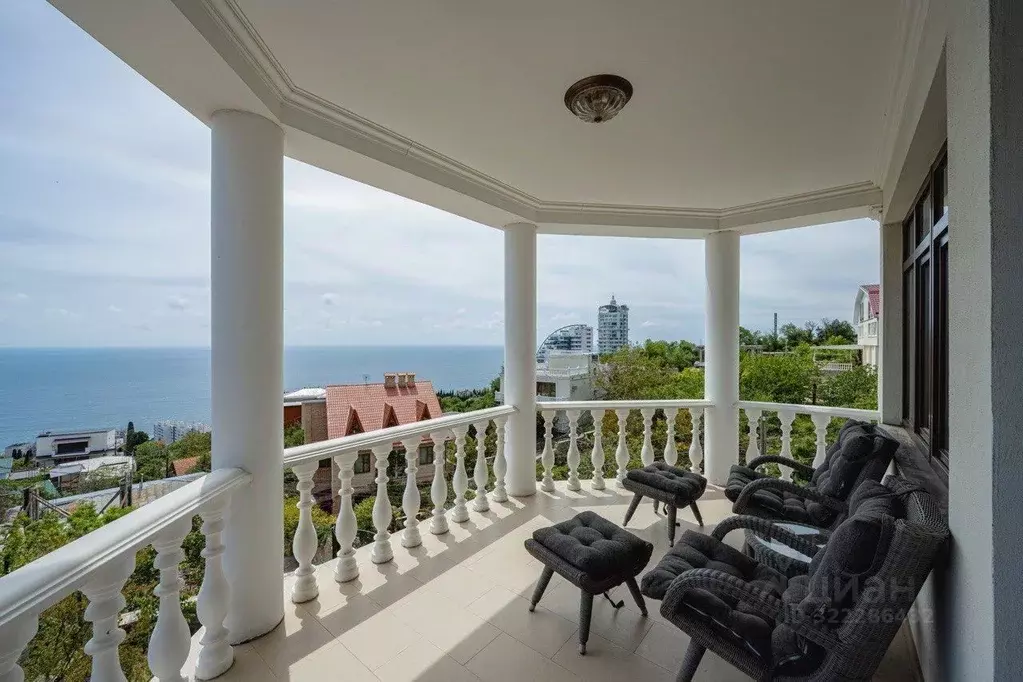 Дом в Крым, Ялта муниципальный округ, Кореиз пгт ул. Комсомольская, ... - Фото 1