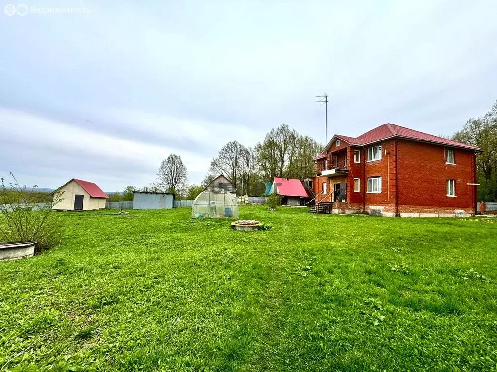 Дом в Иглинский район, село Кальтовка (248 м) - Фото 1