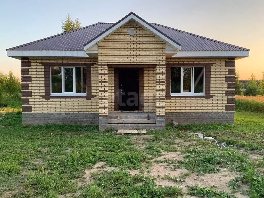 Дом в Ярославская область, Некрасовское рп ул. Советская, 69 (90 м) - Фото 1