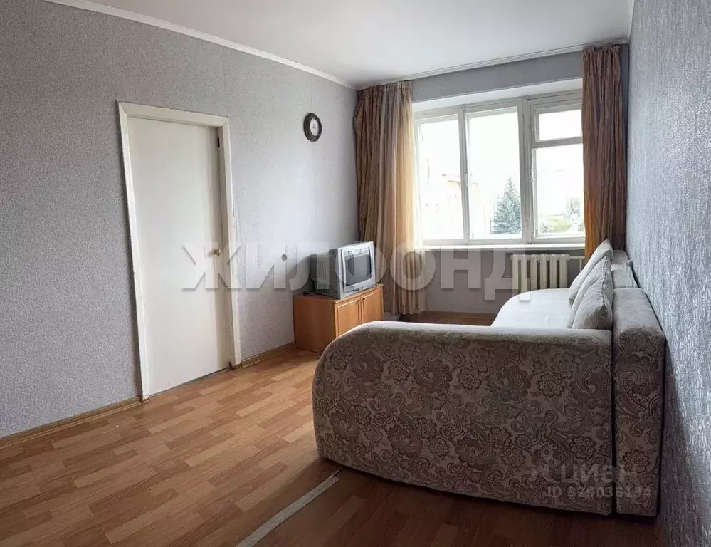 2-к кв. Карачаево-Черкесия, Черкесск просп. Ленина, 56 (39.6 м) - Фото 1