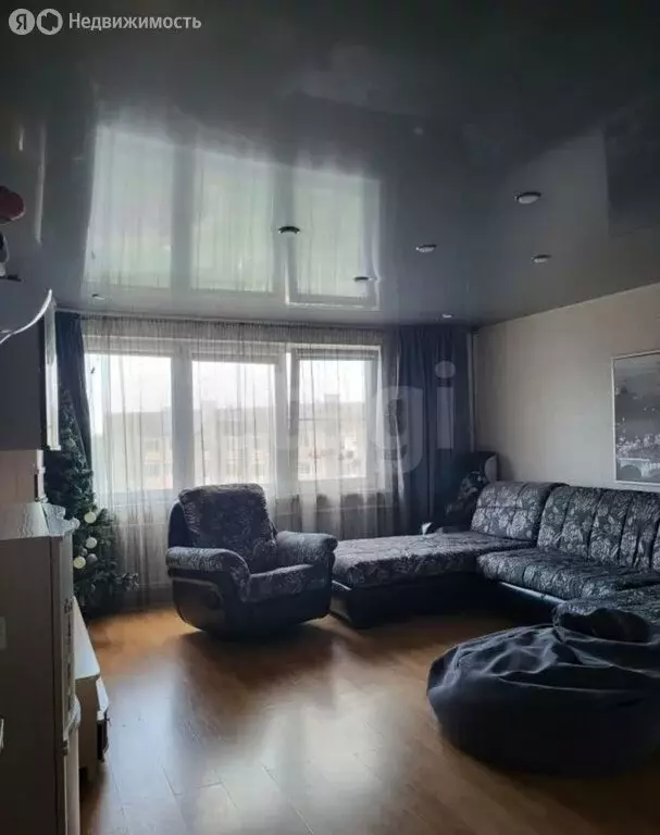 2-комнатная квартира: Гатчина, улица Генерала Сандалова, 3 (71.4 м) - Фото 2