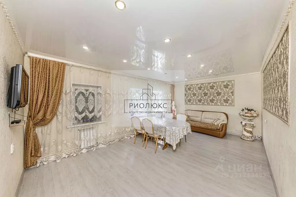 Дом в Челябинская область, Челябинск Речная ул., 4 (160 м) - Фото 2