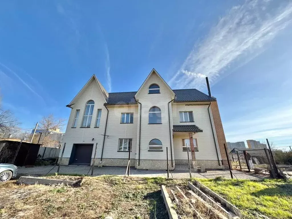 Дом в Оренбургская область, Оренбург Сосновая ул., 11 (468 м) - Фото 1