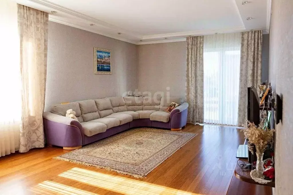 Дом в Калининградская область, Гурьевск Красная ул., 1А (515 м) - Фото 0