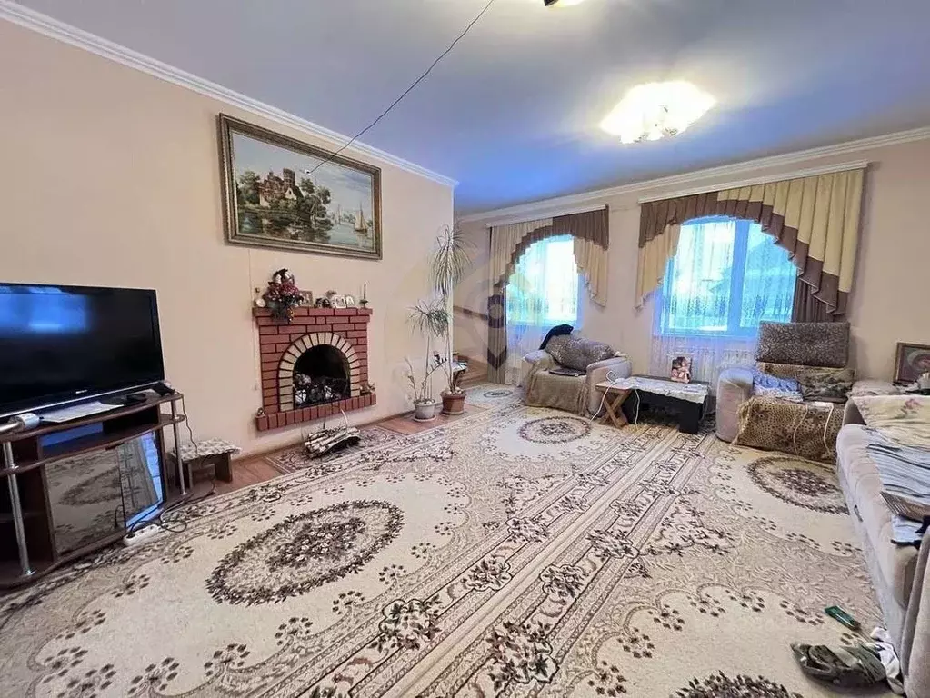 Коттедж в Белгородская область, Старый Оскол пер. 1-й Мирный, 5 (180 ... - Фото 1