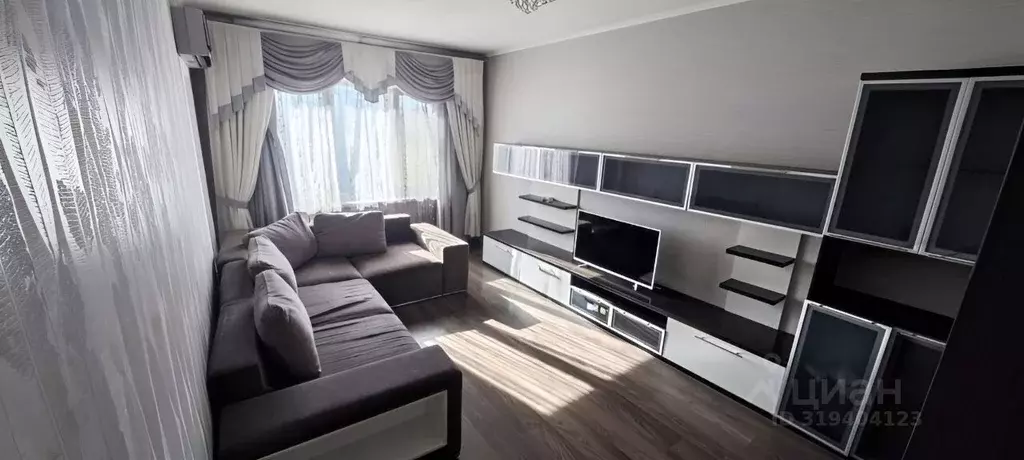 3-к кв. Крым, Симферополь ул. Трубаченко, 3 (70.0 м) - Фото 0
