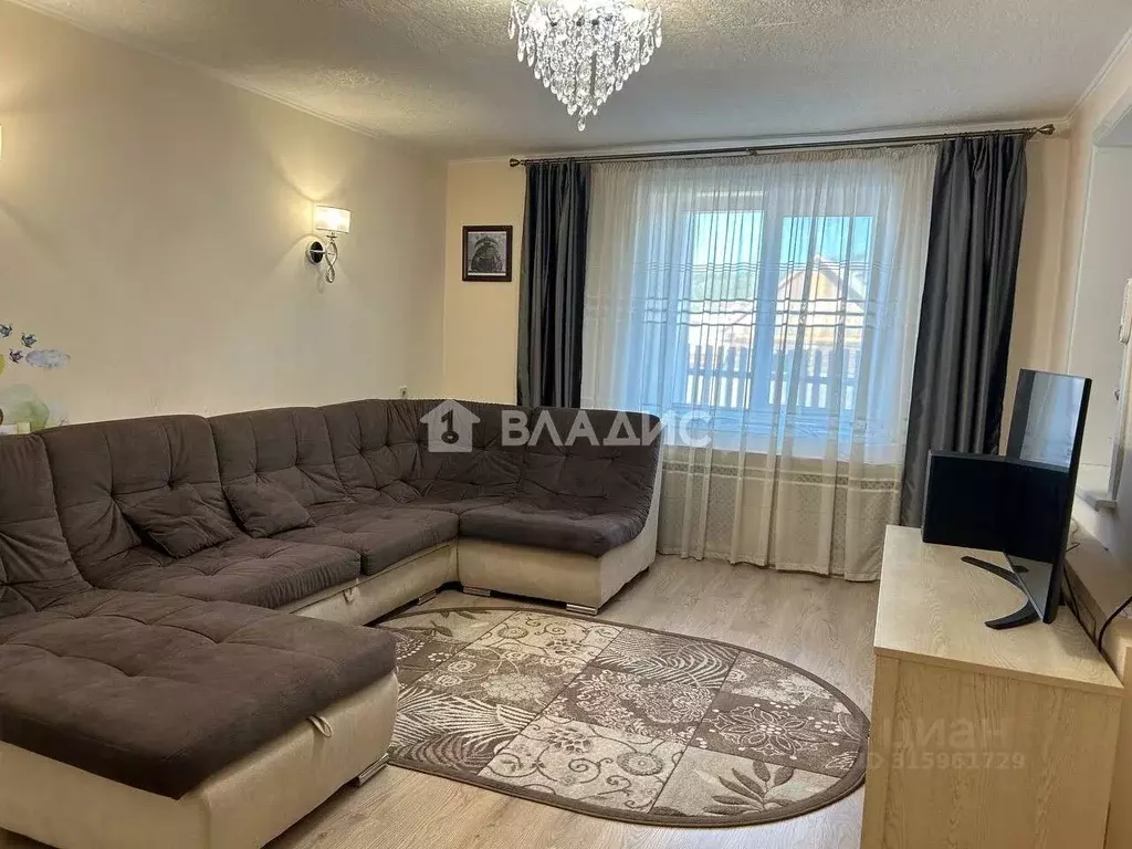 Дом в Бурятия, Улан-Удэ 117-й мкр, 35 (177 м) - Фото 1