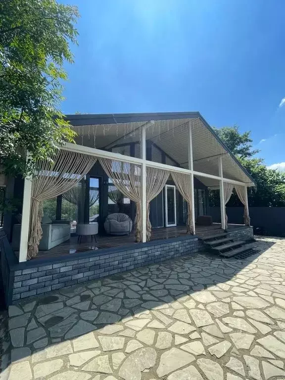 Дом в Краснодарский край, Северский район, Азовское с/пос, Азовская ... - Фото 2