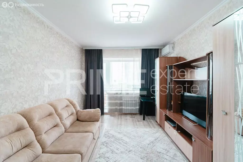 2-комнатная квартира: Омск, 3-я Енисейская улица, 32/3 (54.7 м) - Фото 0