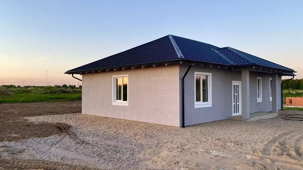 Дом в Калининградская область, Гурьевский муниципальный округ, пос. ... - Фото 1