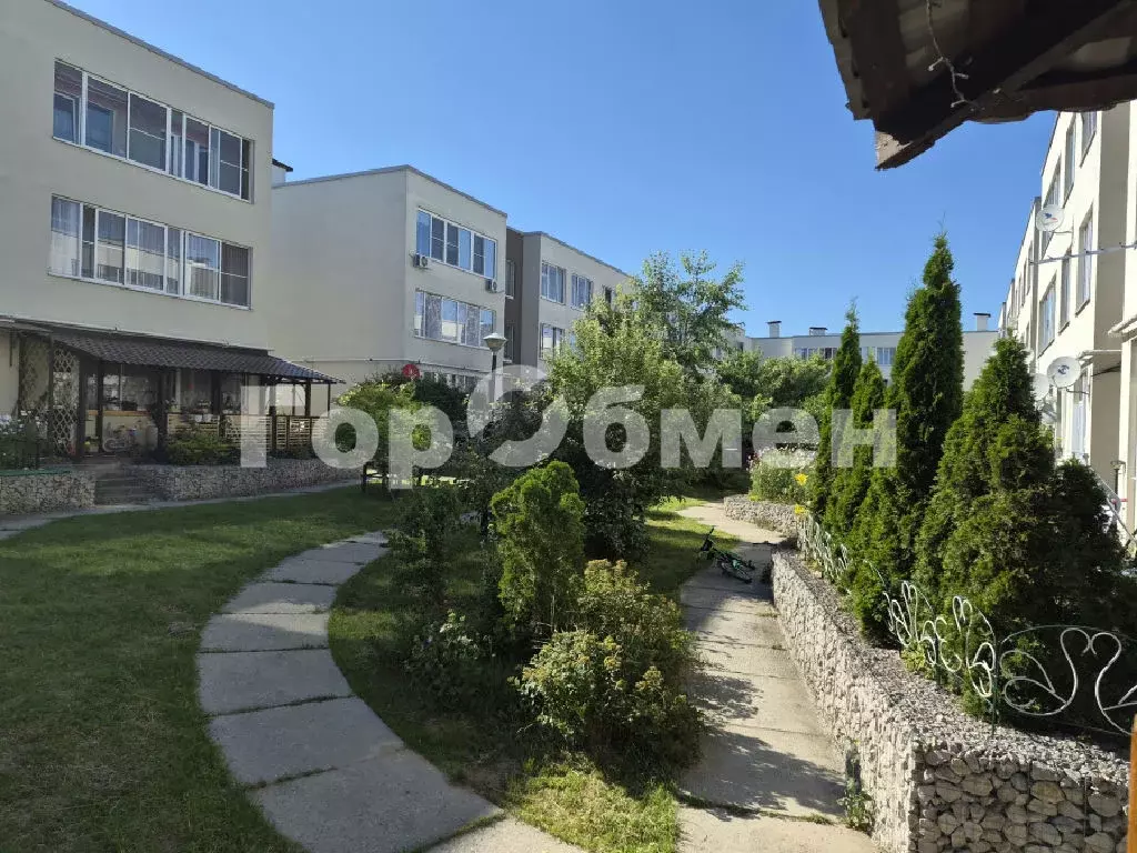 Продается 3-комнатная квартира - Фото 1