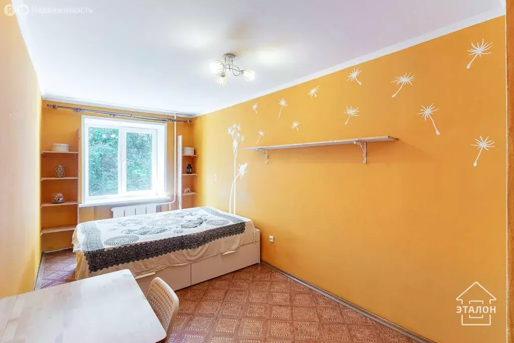 3-комнатная квартира: Омск, улица Челюскинцев, 83Б (60.4 м) - Фото 1