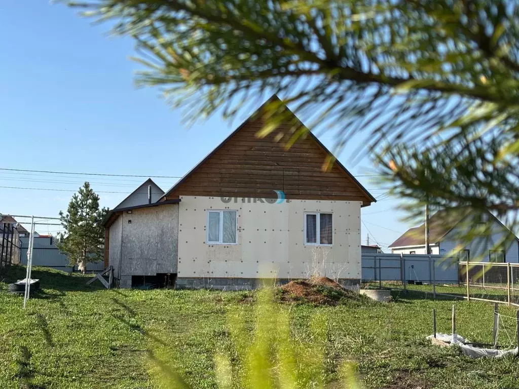 Дом в Башкортостан, Иглинский сельсовет, с. Иглино ул. Уфимская, 75 ... - Фото 0
