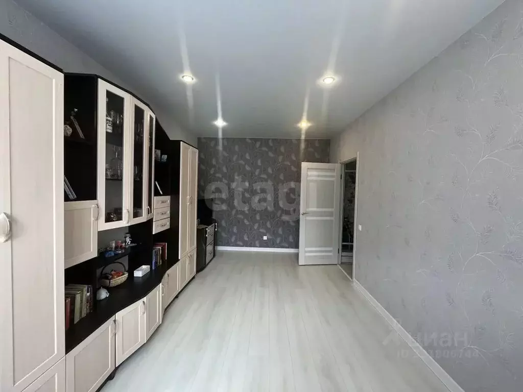 2-к кв. Брянская область, Брянск ул. Имени А.М. Рекункова, 6 (46.3 м) - Фото 1