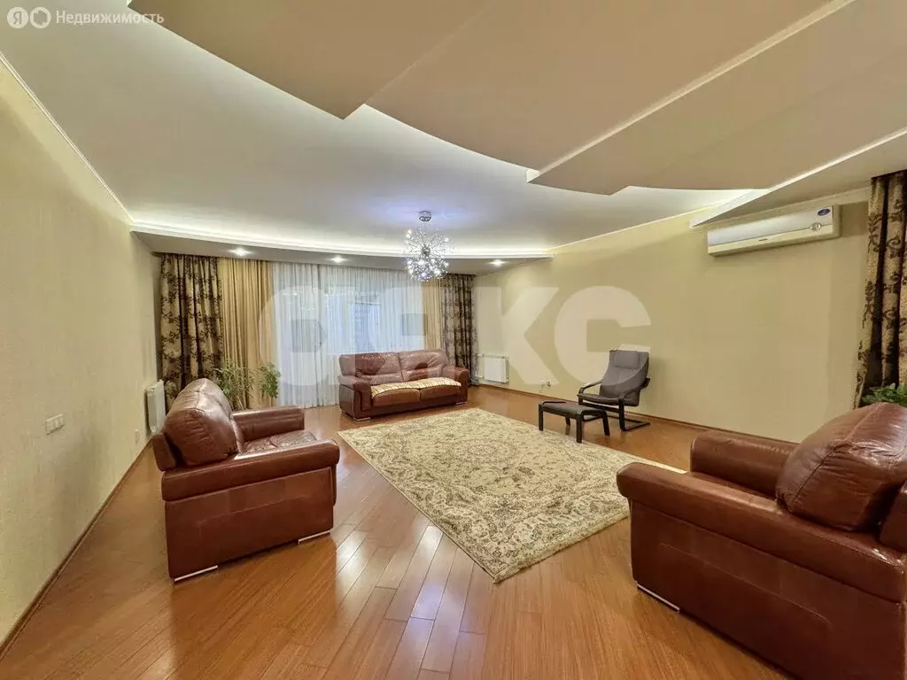 4-комнатная квартира: Нижнекамск, проспект Химиков, 7 (196.5 м) - Фото 2