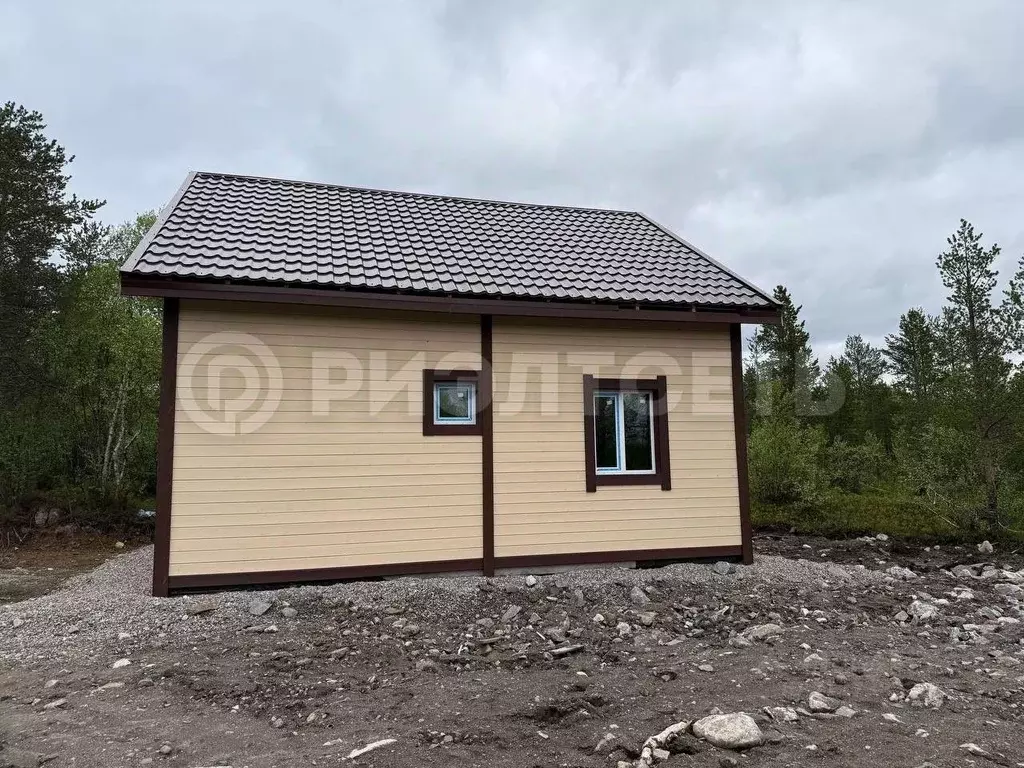 Дом в Мурманская область, Мурманск ул. Градостроителей, 36 (50 м) - Фото 1