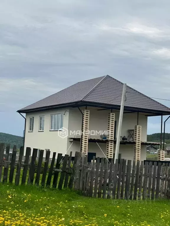Дом в Челябинская область, Саткинский муниципальный округ, пос. ... - Фото 2