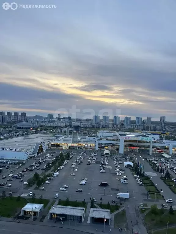 3-комнатная квартира: Красноярск, улица Алексеева, 51 (72.6 м) - Фото 1