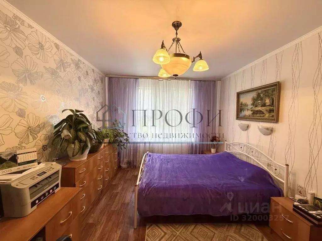 3-к кв. Белгородская область, Новый Оскол ул. Гагарина, 7 (63.0 м) - Фото 0