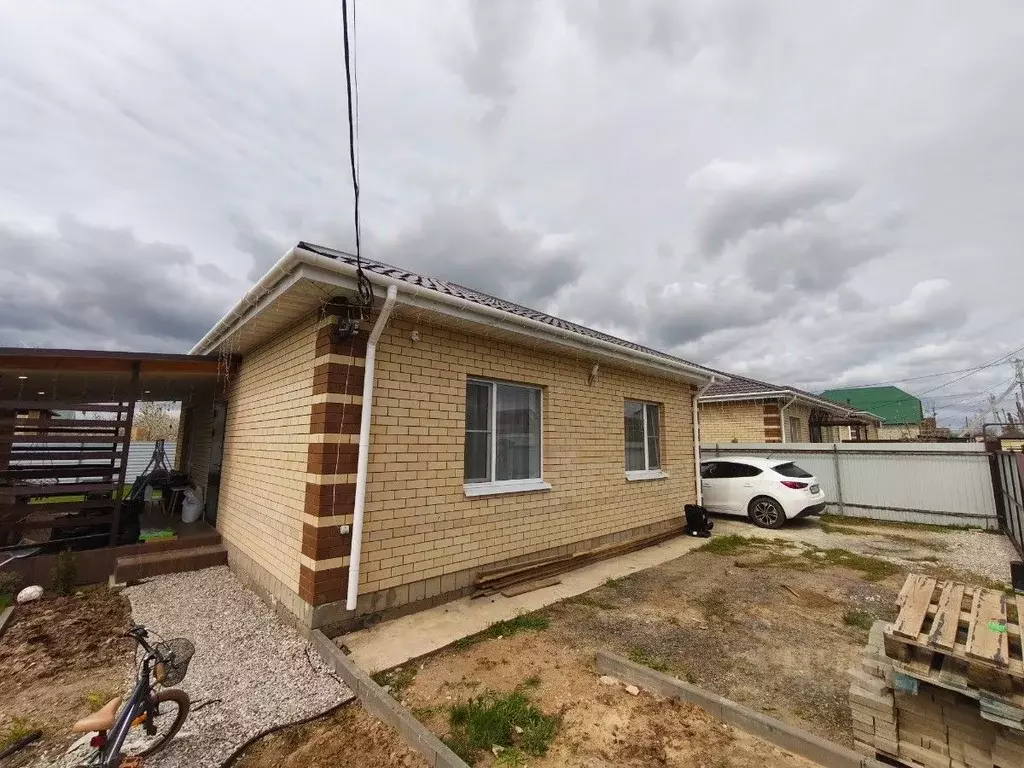 Дом в Волгоградская область, Городище рп ул. Роз (77 м) - Фото 1