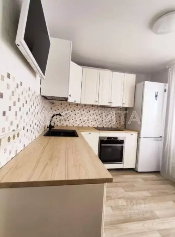 2-к кв. Тюменская область, Тюмень ул. Федюнинского, 56 (58.6 м) - Фото 2