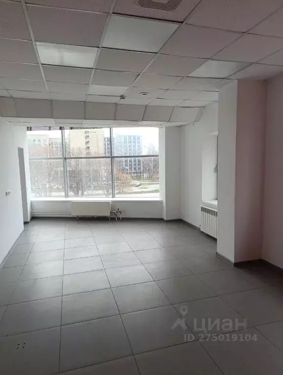 Помещение свободного назначения в Татарстан, Набережные Челны просп. ... - Фото 2