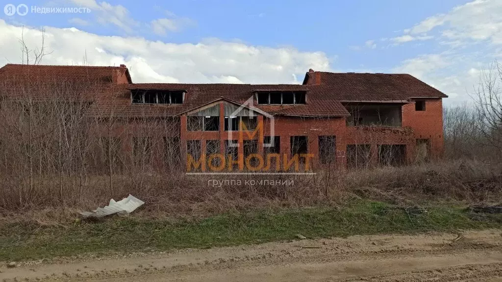 Дом в Саратовская, Брусничная улица (1000 м) - Фото 1