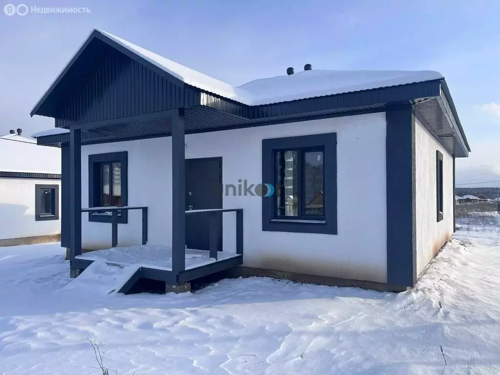 Дом в село Иглино, улица Астраханцева, 5 (120 м) - Фото 1