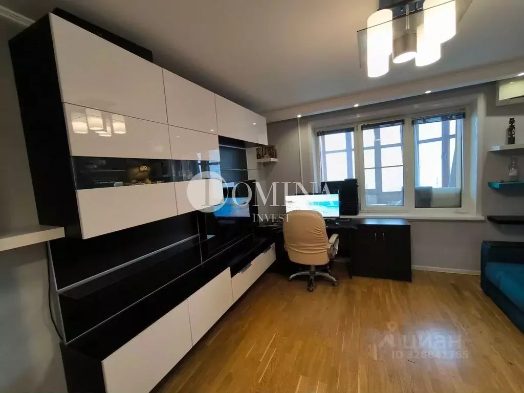 3-к кв. Московская область, Одинцово Новоспортивная ул., 10 (71.3 м) - Фото 1